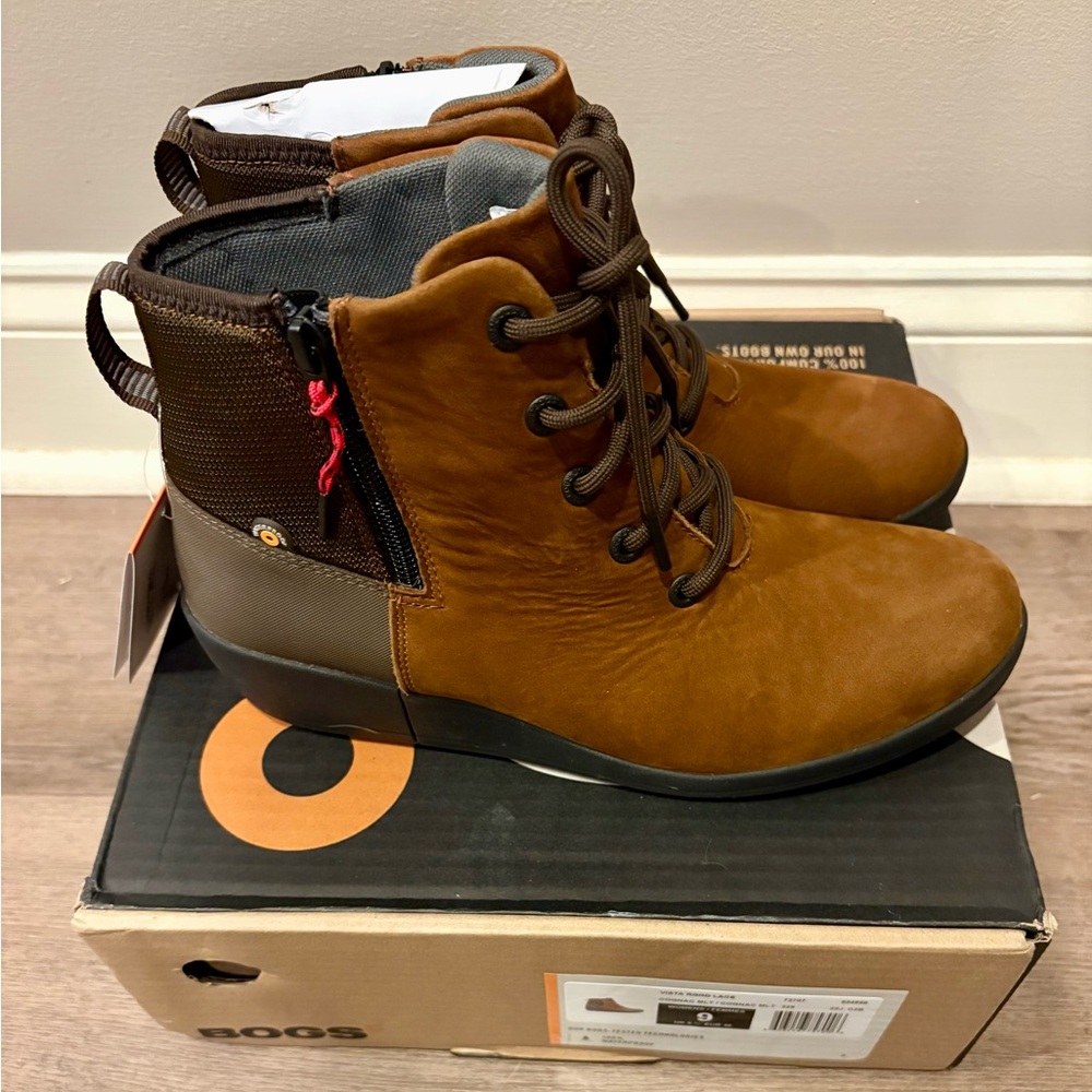BOGS Women’s waterproof boots! NWT - Picture 3 of 5